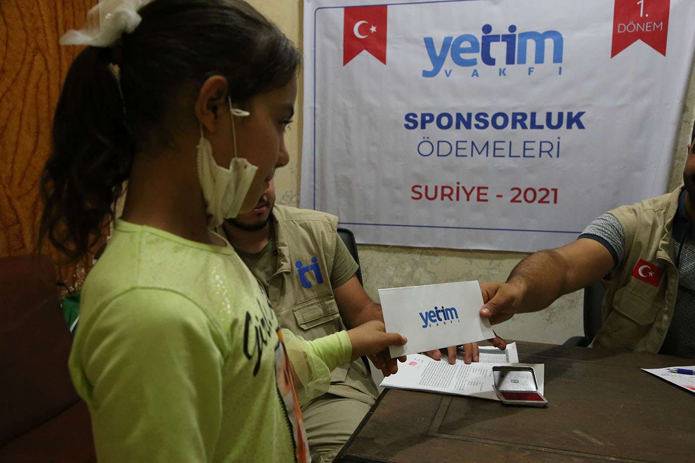 Yetim Vakfı'ndan binlerce yetime destek
